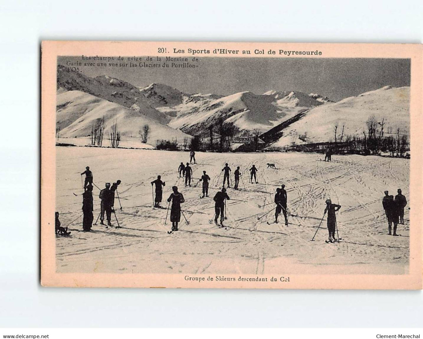 Les Sports D'hiver Au Col De Peyresourde, Groupe De Skieurs Descendant Du Col - état - Autres & Non Classés