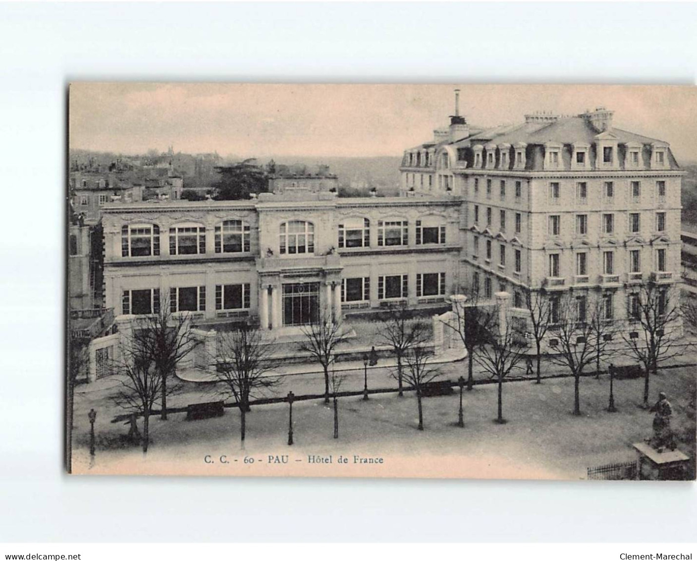 PAU : Hôtel De France - Très Bon état - Pau