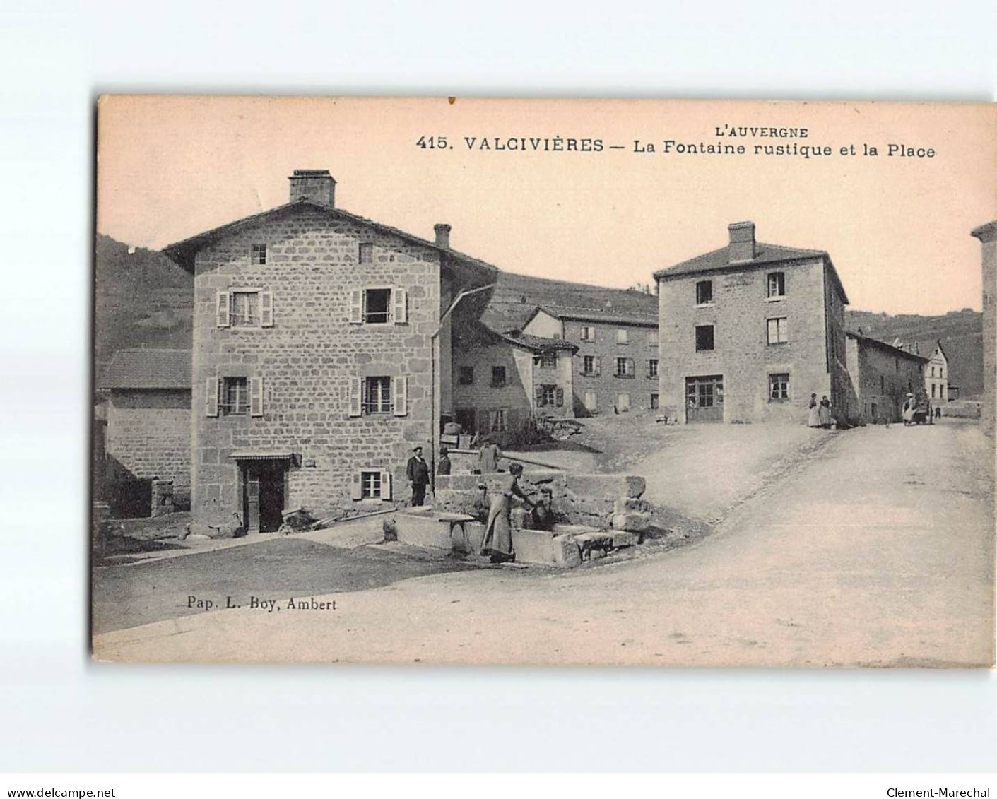 VALCIVIERES : La Fontaine Rustique Et La Place - Très Bon état - Andere & Zonder Classificatie