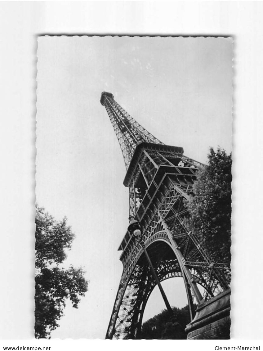 PARIS : La Tour Eiffel - Très Bon état - Eiffeltoren