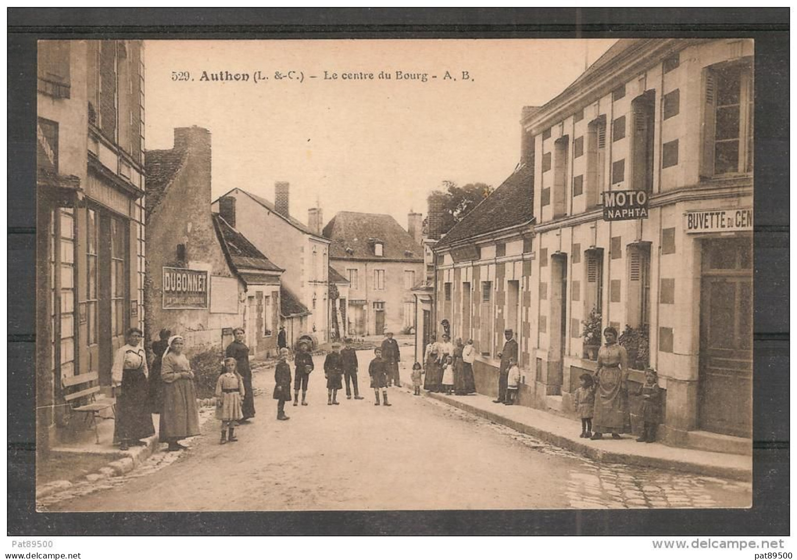 41 AUTHON A B N° 529 : Le Centre Du Bourg / CPA NEUVE Dos Vert Vierge Impeccable ++++/ Prix Raisonnable OFFRES OK - Otros & Sin Clasificación