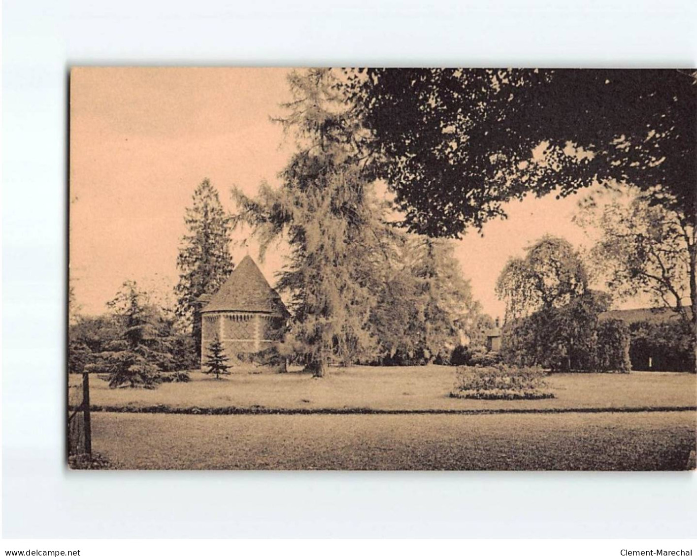 Collège De Normandie, Un Coin Du Parc, Le Pigeonnier - Très Bon état - Other & Unclassified