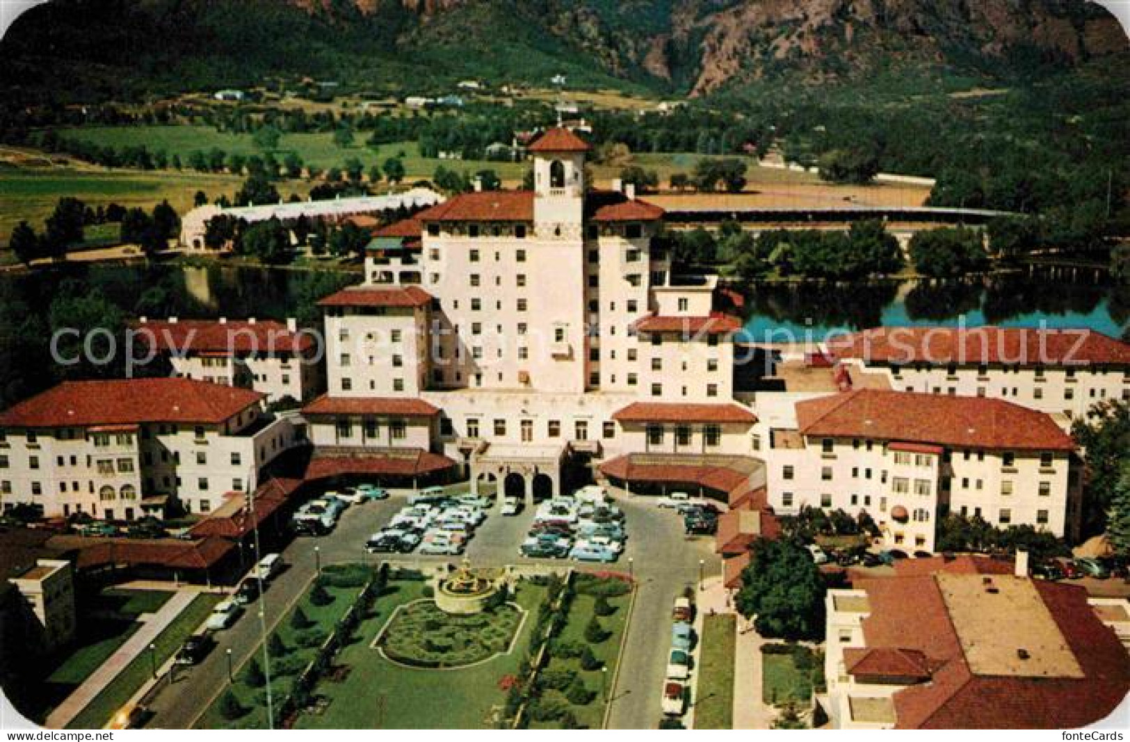 72671394 Pikes Peak Panorama Of The Broadmoor Hotel Colorado Springs - Other & Unclassified