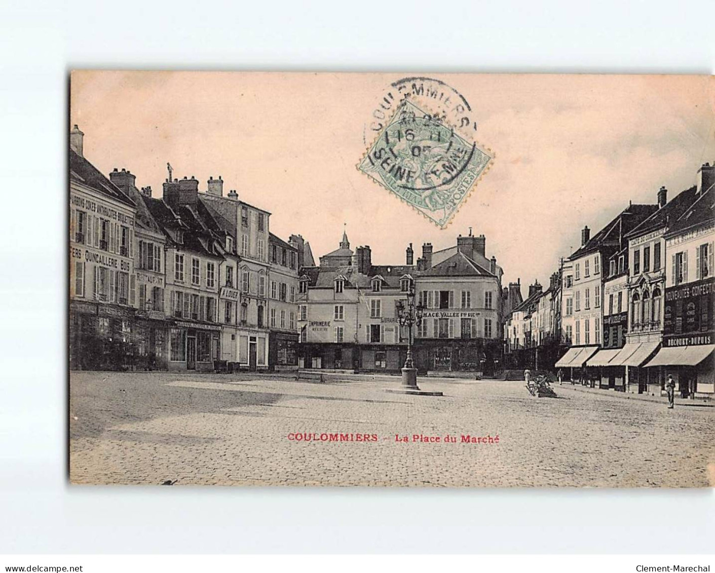 COULOMMIERS : La Place Du Marché - Très Bon état - Coulommiers