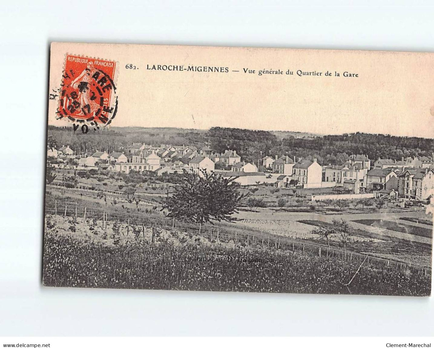 LAROCHE MIGENNES : Vue Générale Du Quartier De La Gare - Très Bon état - Other & Unclassified