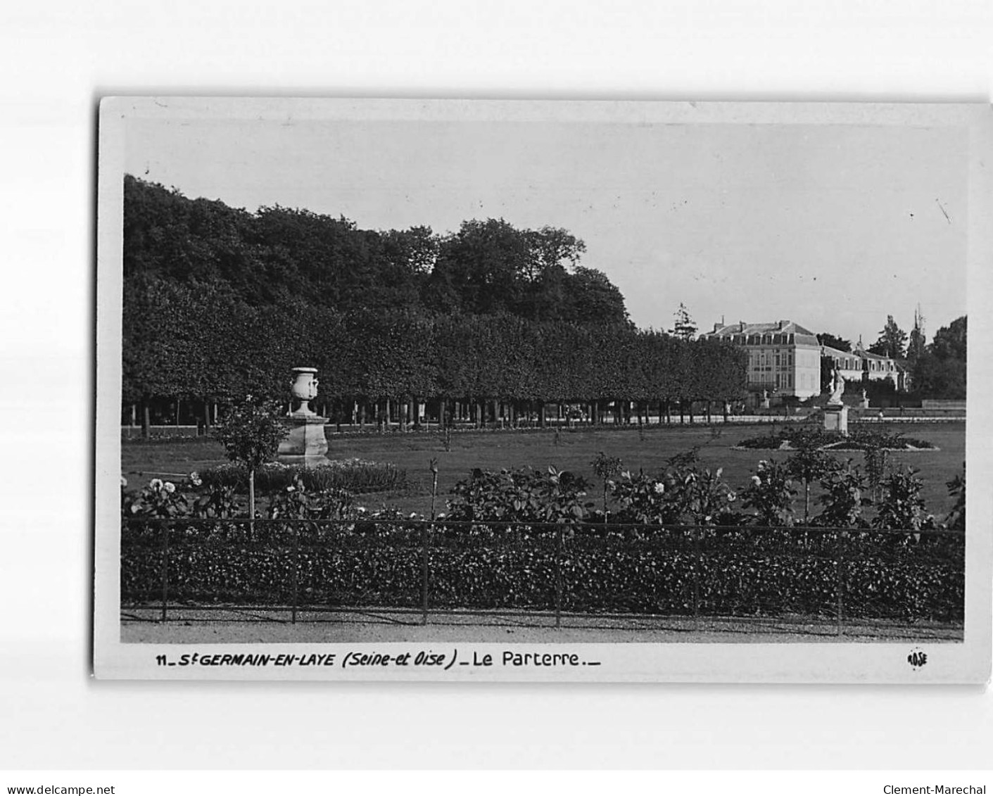 SAINT GERMAIN EN LAYE : Le Parterre - Très Bon état - St. Germain En Laye