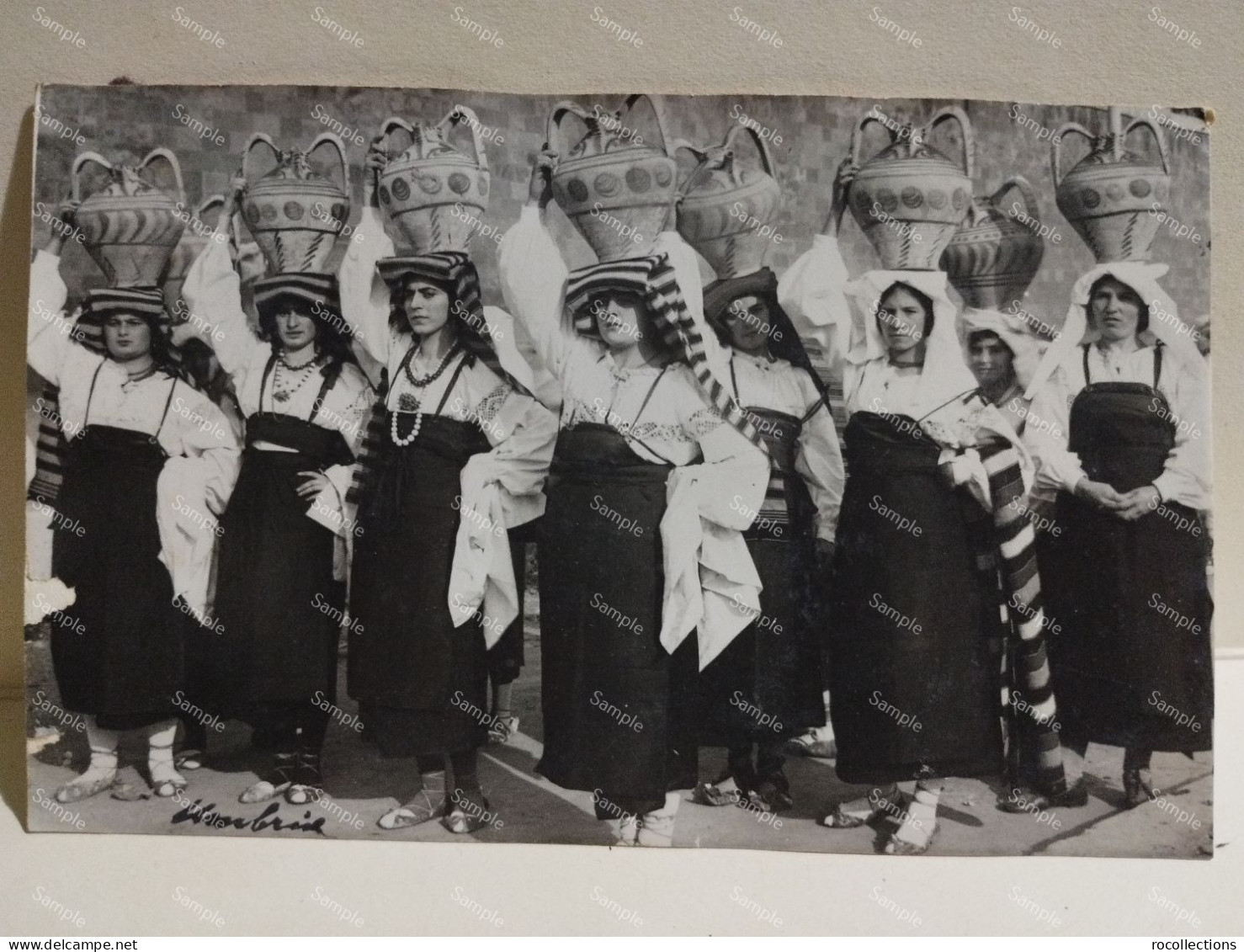 Italy To Identify Folklore Ethnic Dress. Nice Girls Of Umbria Italia Ragazze In Costumi Regionali - Costumes