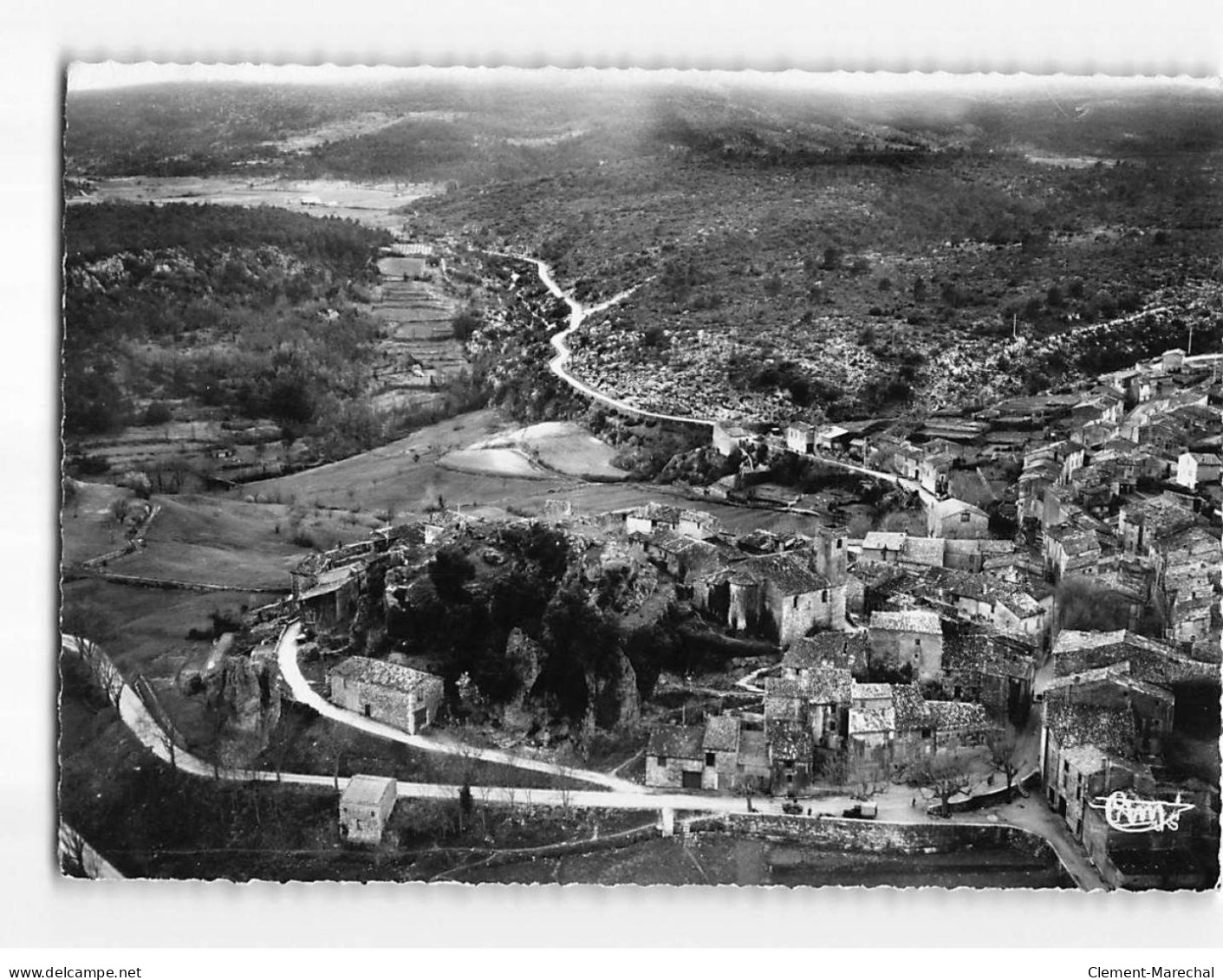 AMPUS : Vue Aérienne Du Village Et La Vallée - Très Bon état - Sonstige & Ohne Zuordnung