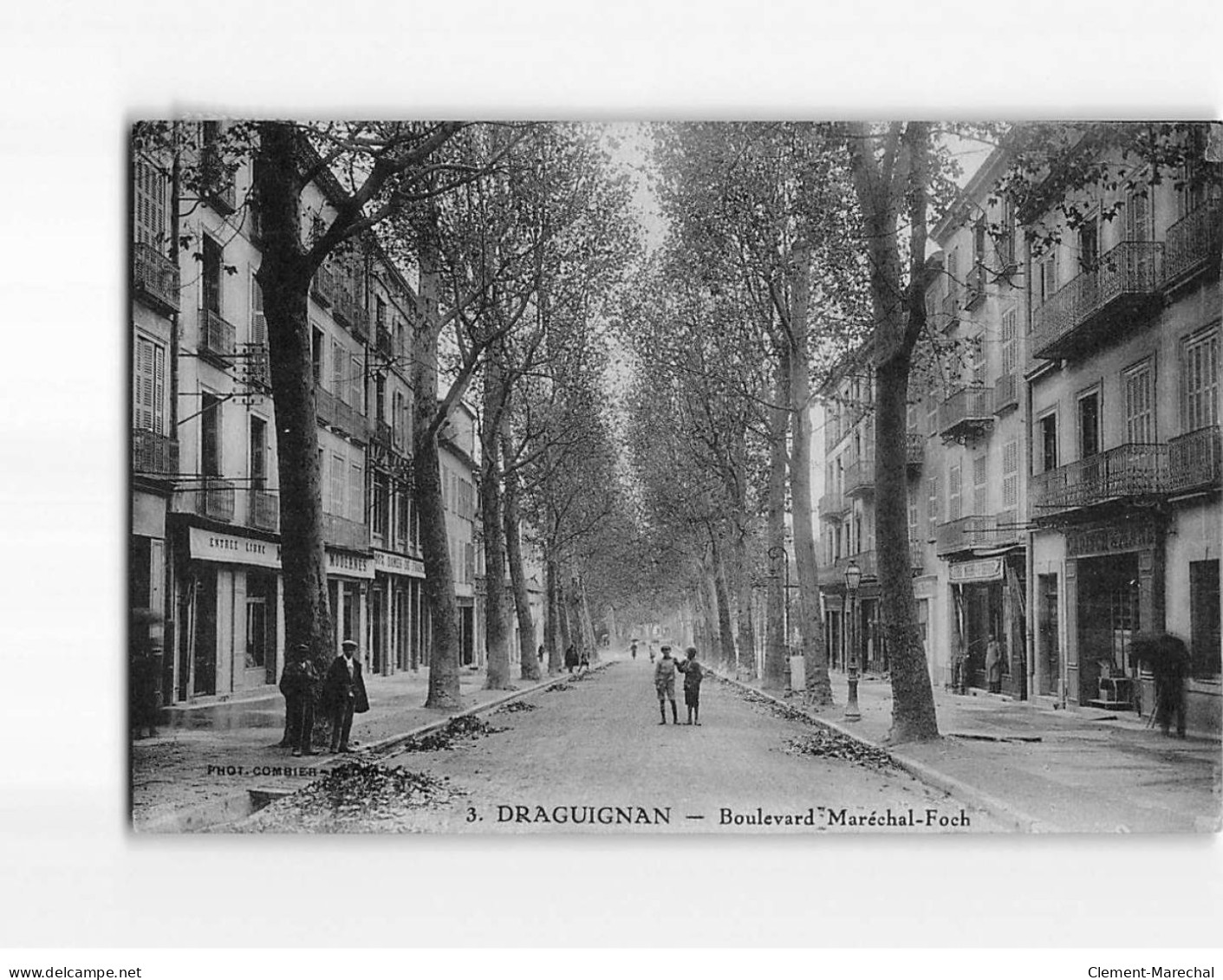 DRAGUIGNAN : Boulevard Maréchal Foch - état - Draguignan