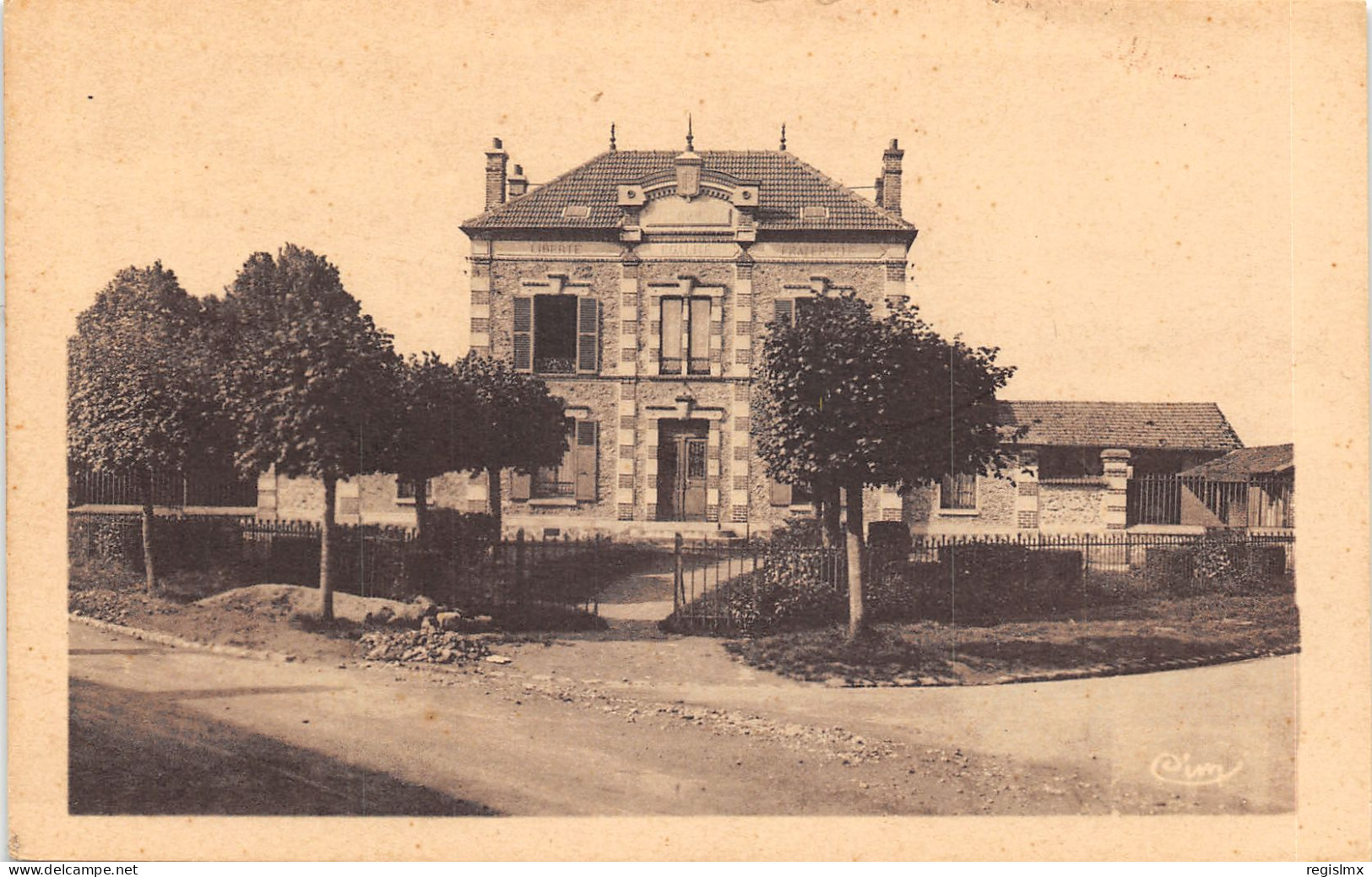 77-VILLENEUVE LE COMTE-ECOLE DES FILLES-N°T2412-G/0181 - Andere & Zonder Classificatie