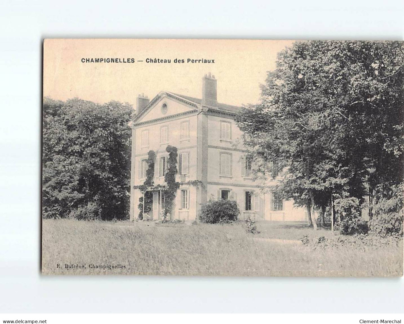 CHAMPIGNELLES : Château Des Perriaux - Très Bon état - Autres & Non Classés