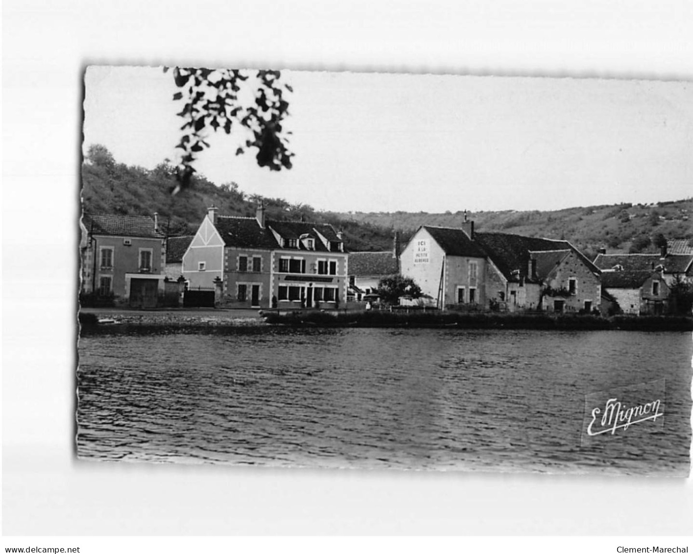 VAUX : Les Bords De L'Yonne, La Petite Auberge - Très Bon état - Other & Unclassified