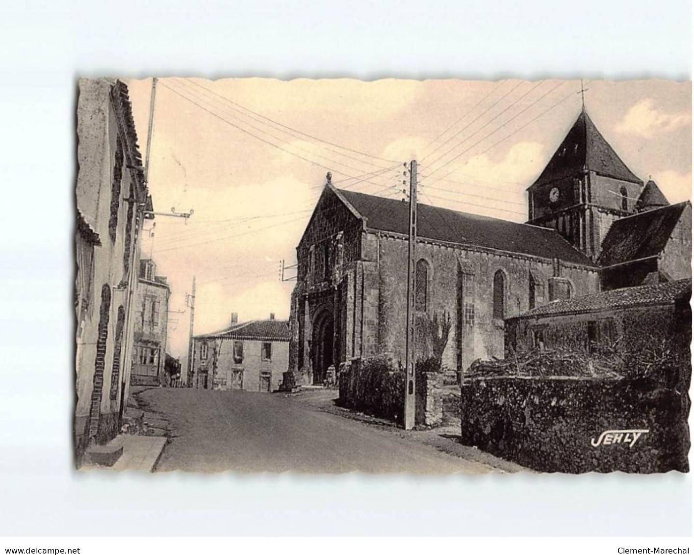 AUBIGNY : L'Eglise - Très Bon état - Andere & Zonder Classificatie