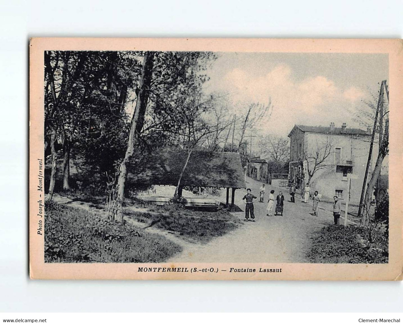 MONTFERMEIL : Fontaine Lassaut - état - Montfermeil