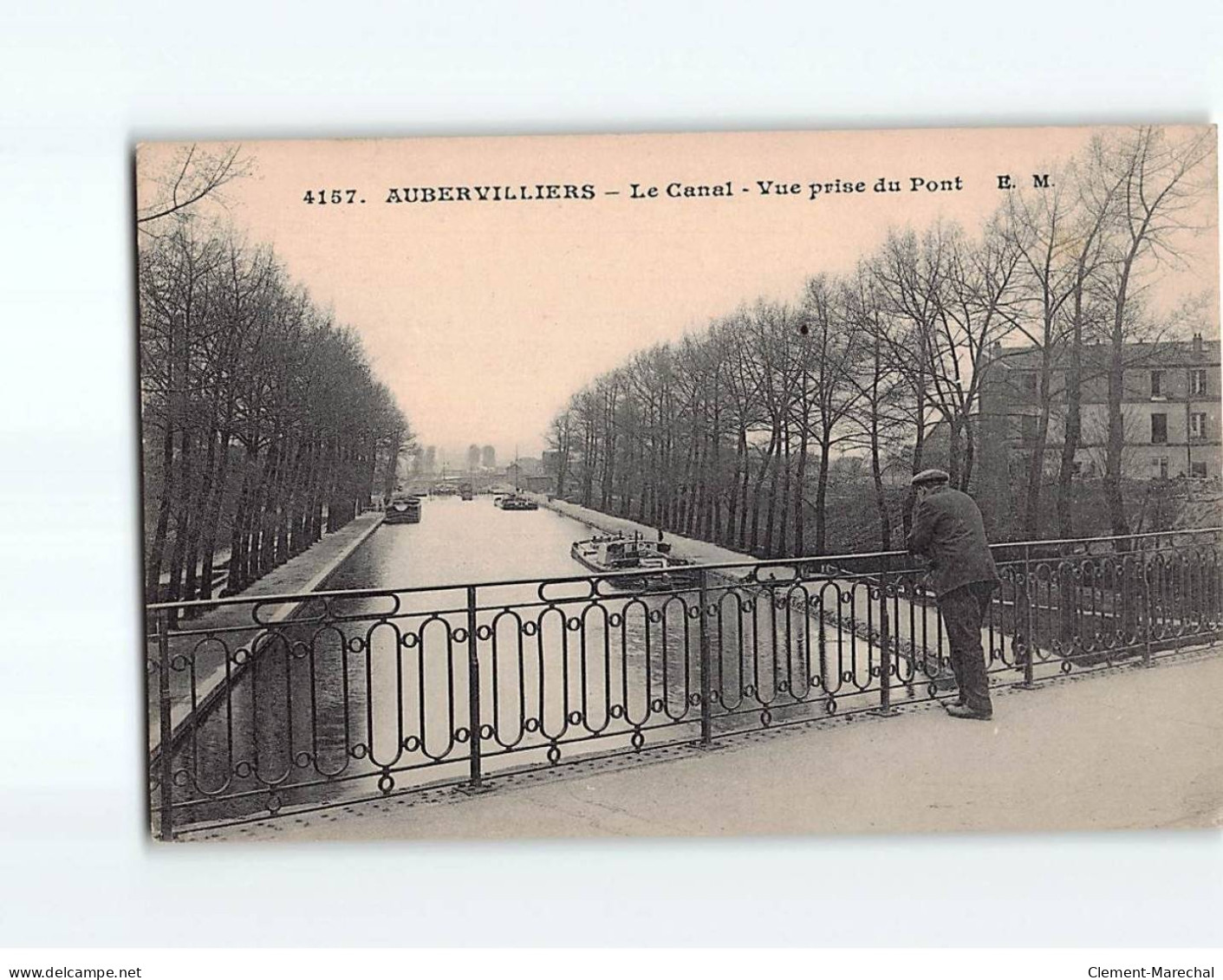 AUBERVILLIERS : Le Canal, Vue Prise Du Pont - Très Bon état - Aubervilliers