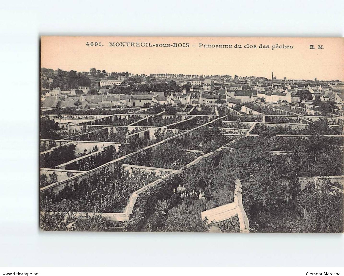 MONTREUIL SOUS BOIS : Panorama Du Cloc Des Pêches - état - Montreuil