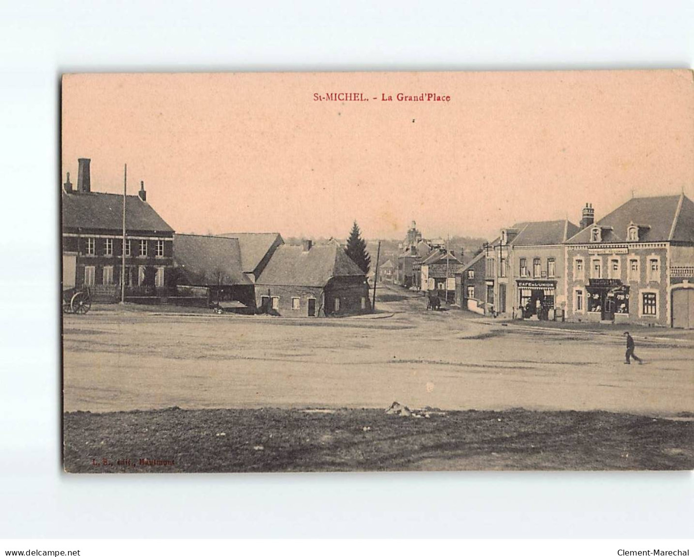 SAINT MICHEL : La Grande Place - Très Bon état - Andere & Zonder Classificatie