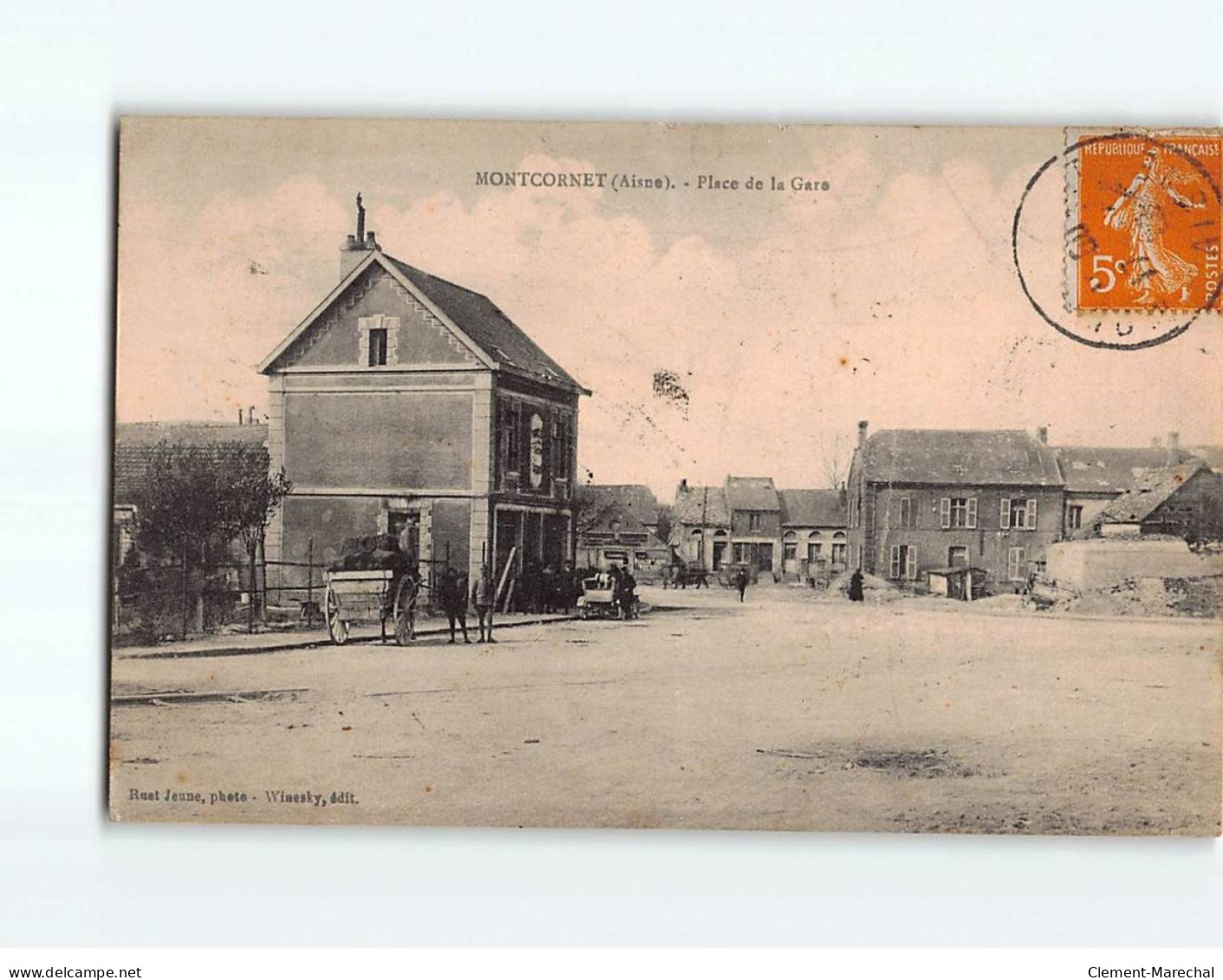 MONTCORNET : Place De La Gare - état - Andere & Zonder Classificatie