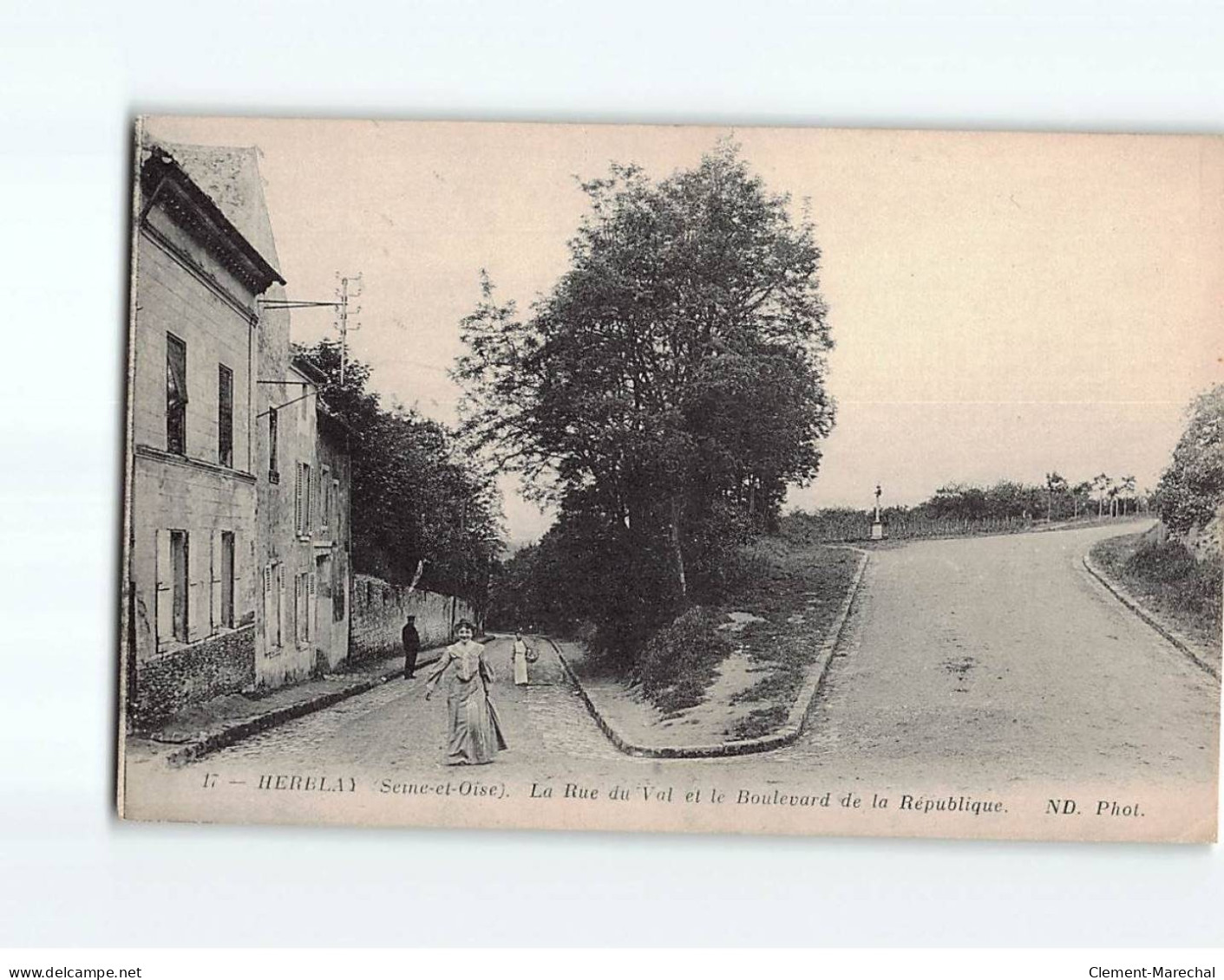 HERBLAY : La Rue Du Val Et Le Boulevard De La République - état - Herblay