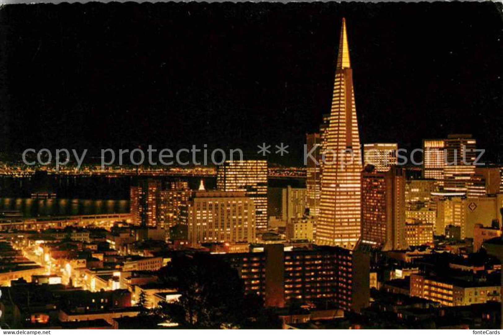 72645245 San_Francisco_California The Financial District At Night - Autres & Non Classés