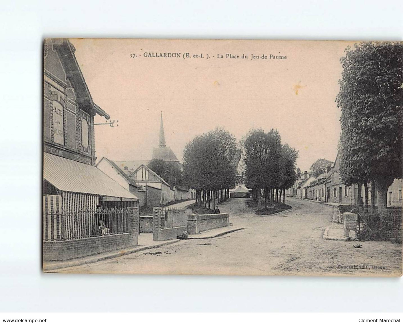 GALLARDON : La Place Du Jeu De Paume - état - Other & Unclassified