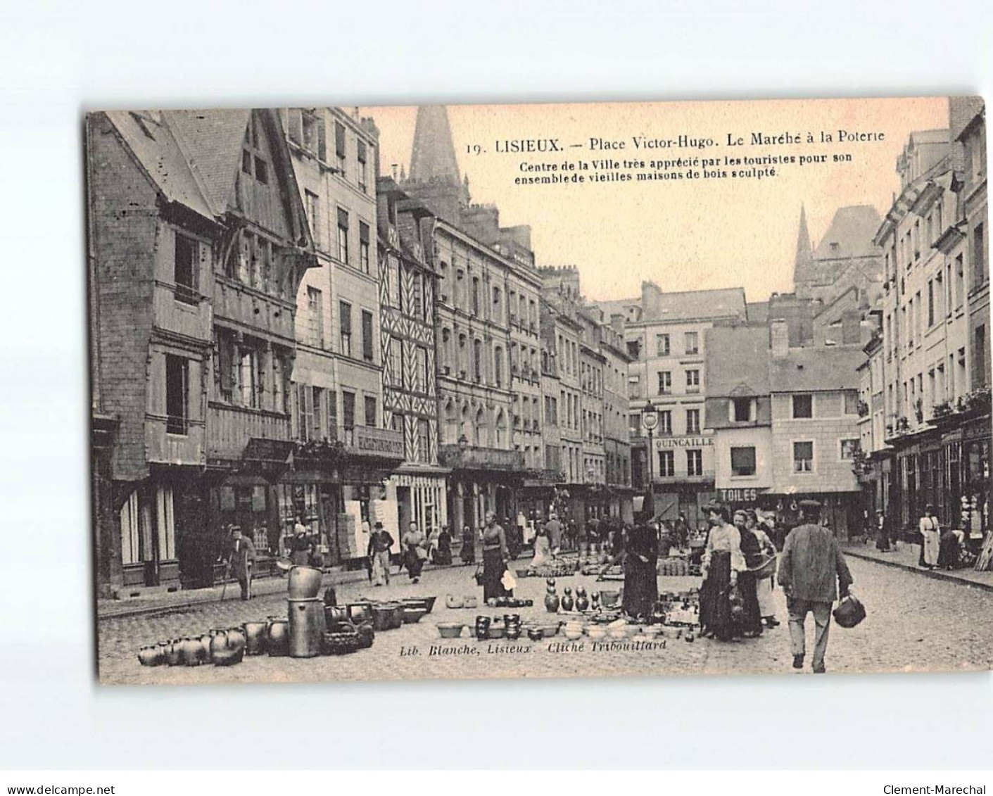 LISIEUX : Place Victor-Hugo, Le Marché à La Poterie - Très Bon état - Lisieux