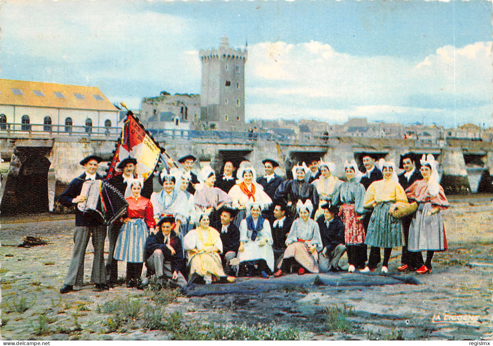 85-LES SABLES D OLONNE-GROUPE FOLKLORIQUE-N°T574-C/0377 - Sables D'Olonne