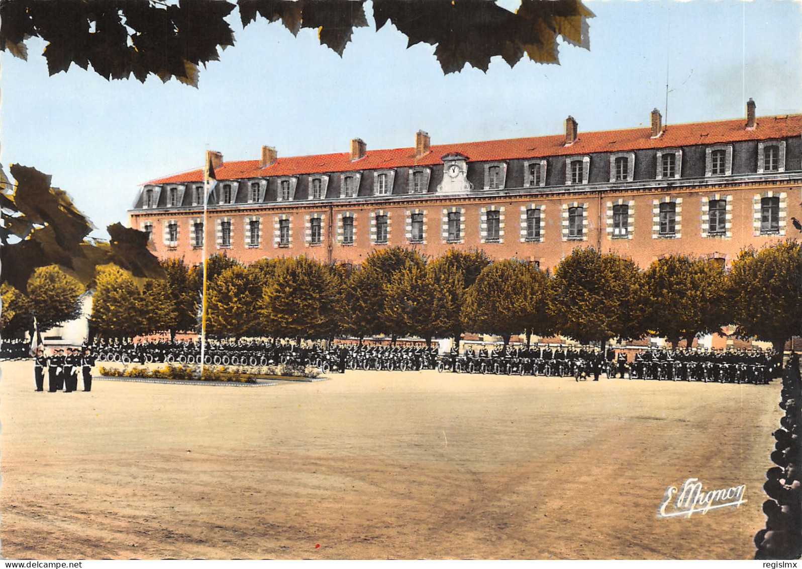 89-SENS-ECOLE DE POLICE-N°T575-A/0183 - Sens