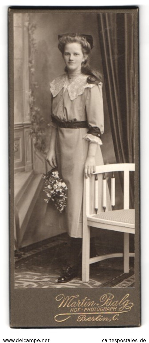 Fotografie Martin Balg, Berlin, Königstrasse 33, Portrait Mädchen Im Kleid Mit Spitzenkragen  - Anonymous Persons