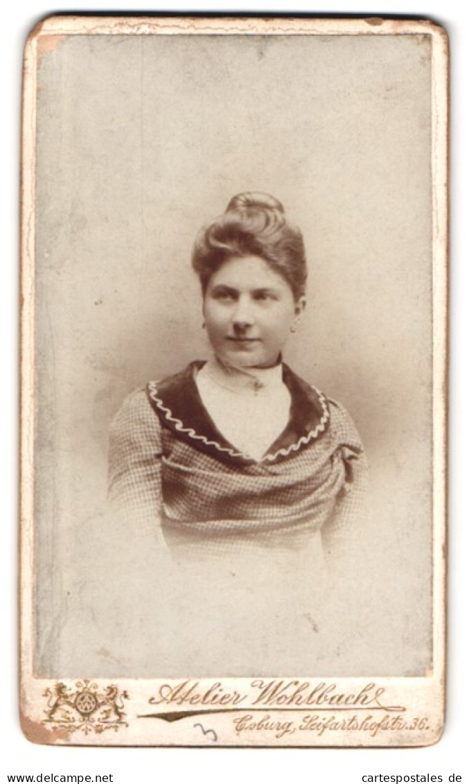 Fotografie A. Wohlbach, Coburg, Seifartshofstrasse 36, Portrait Dame Mit Hochsteckfrisur In Gerafftem Kleid  - Anonymous Persons