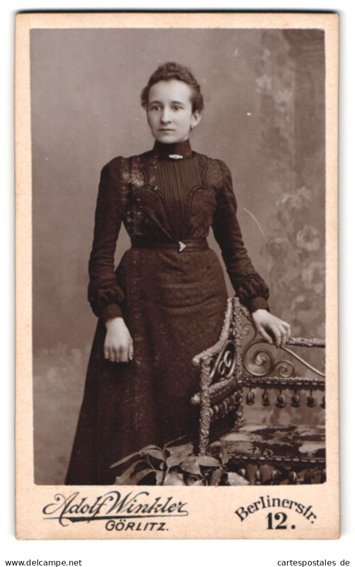 Fotografie Adolf Winkler, Görlitz, Berliner Strasse 12, Portrait Dame Im Langen Kleid  - Anonymous Persons