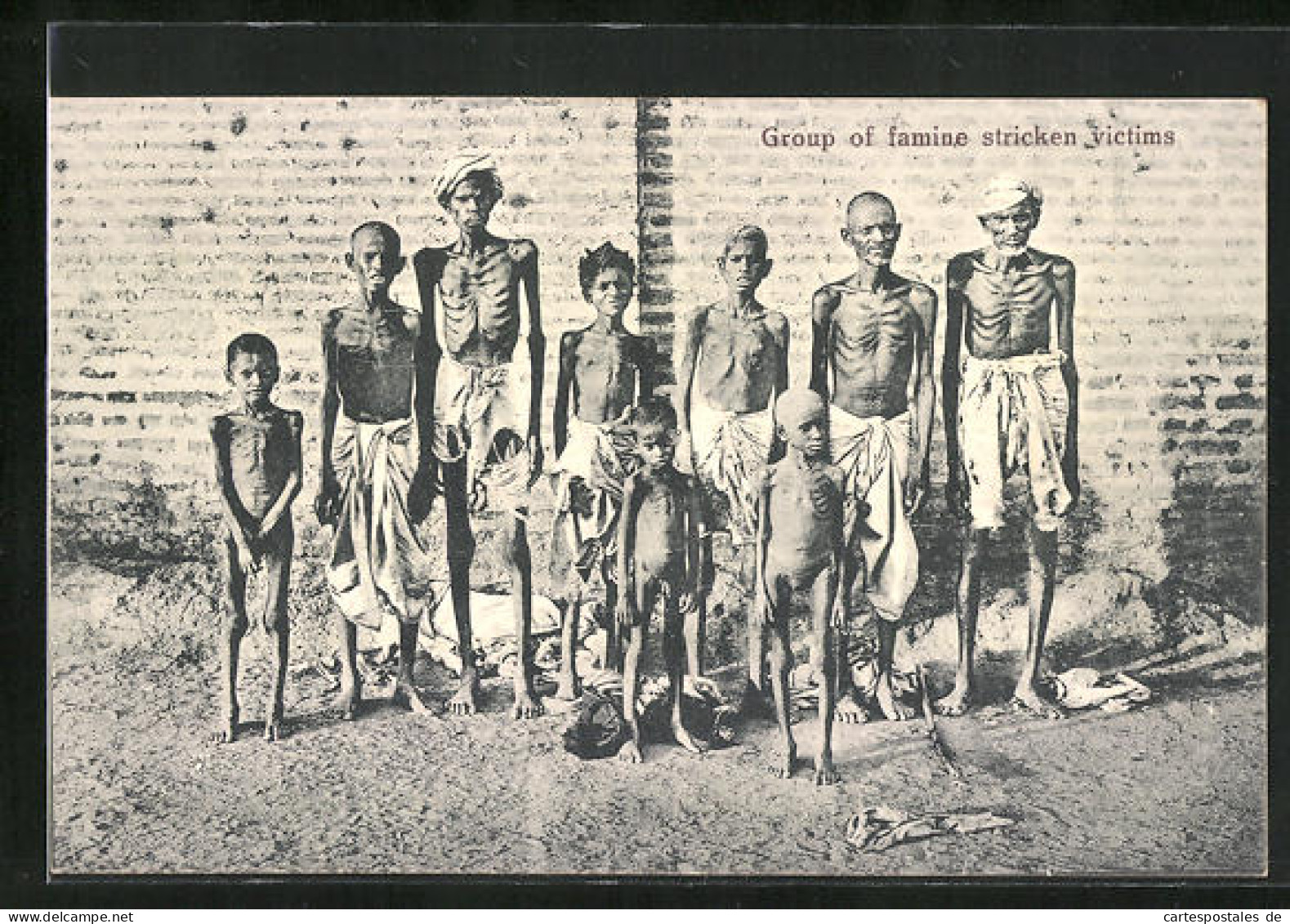 AK Group Of Famine Victims, Hungerleidende Inder  - Ohne Zuordnung