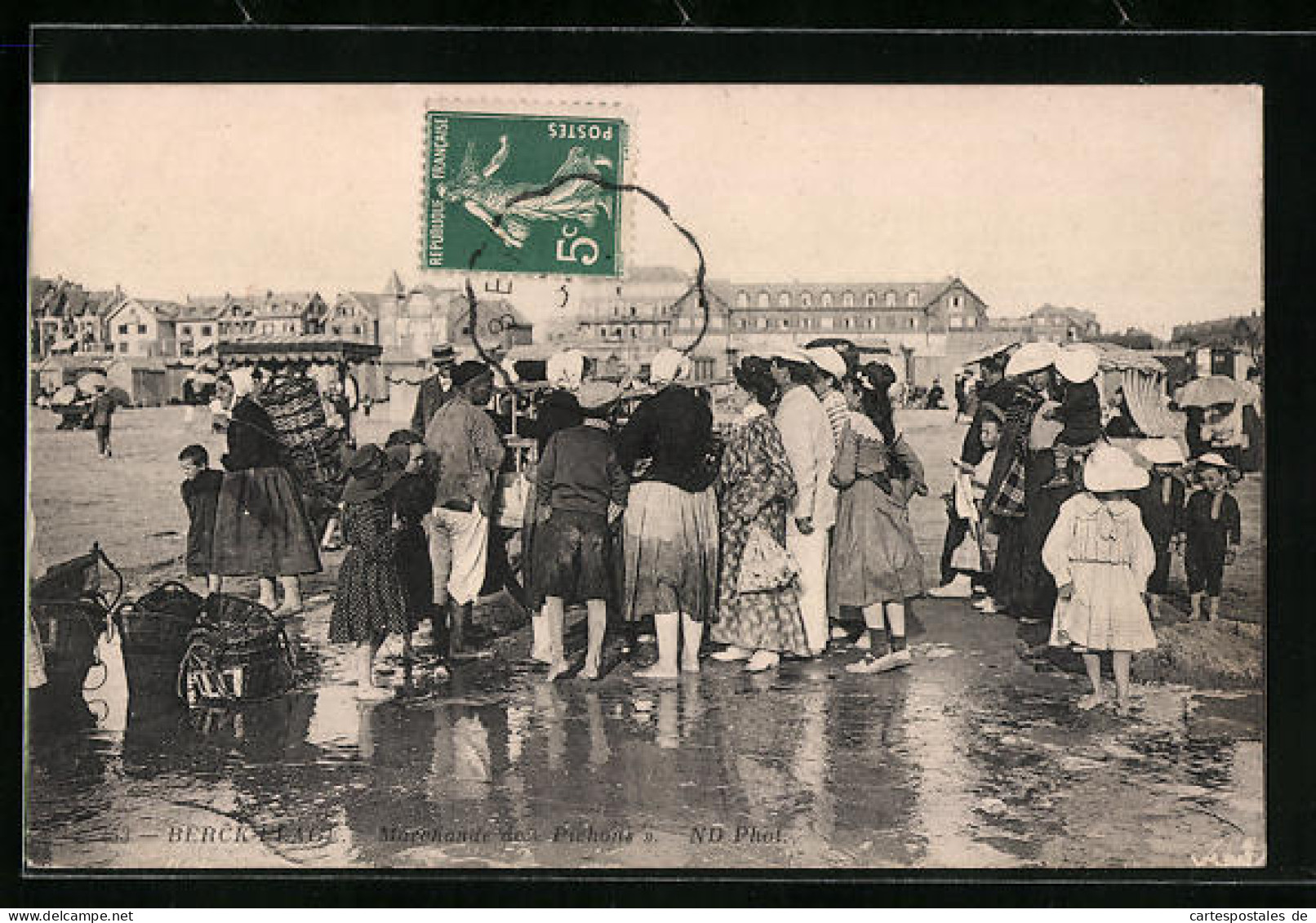 CPA Berck-Plage, Marchande De Pichons  - Berck