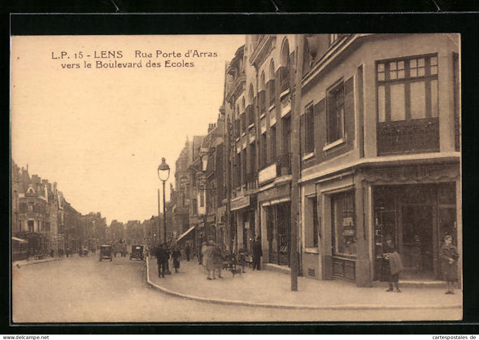 CPA Lens, Rue Porte D`Arras Vers Le Boulevard Des Ecoles  - Lens