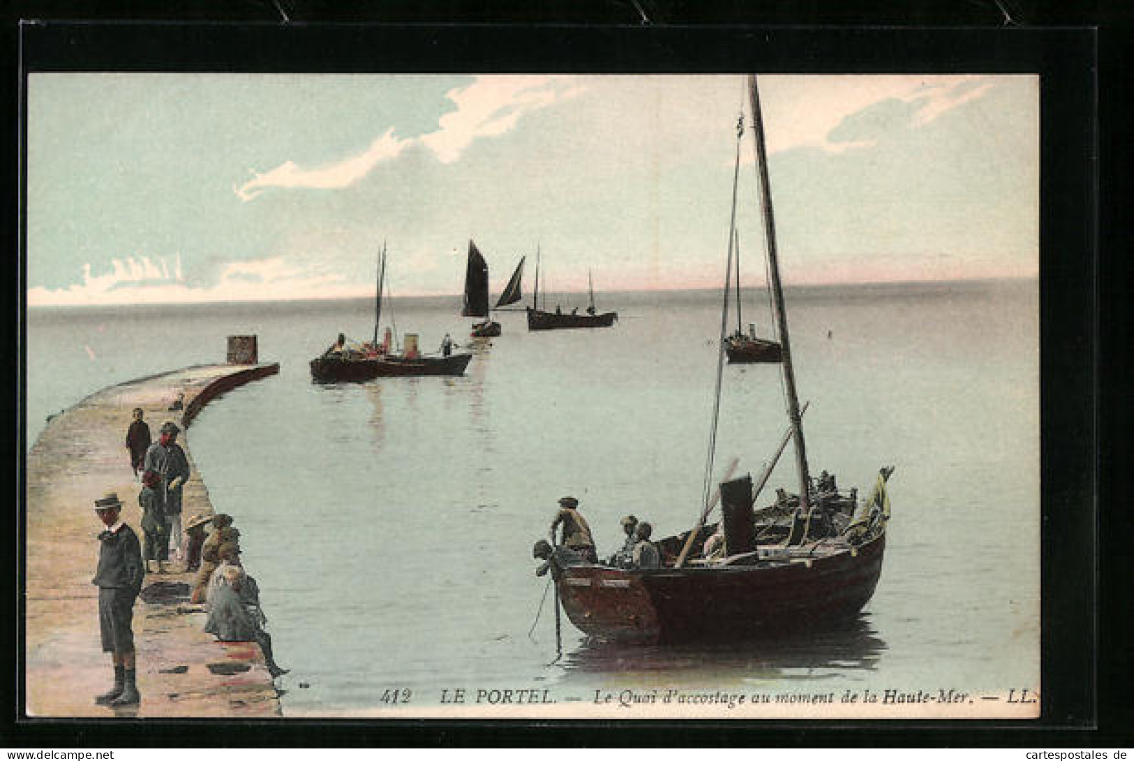 CPA Le Portel, Le Quai D`accostage Au Moment De La Haute-Mer  - Le Portel