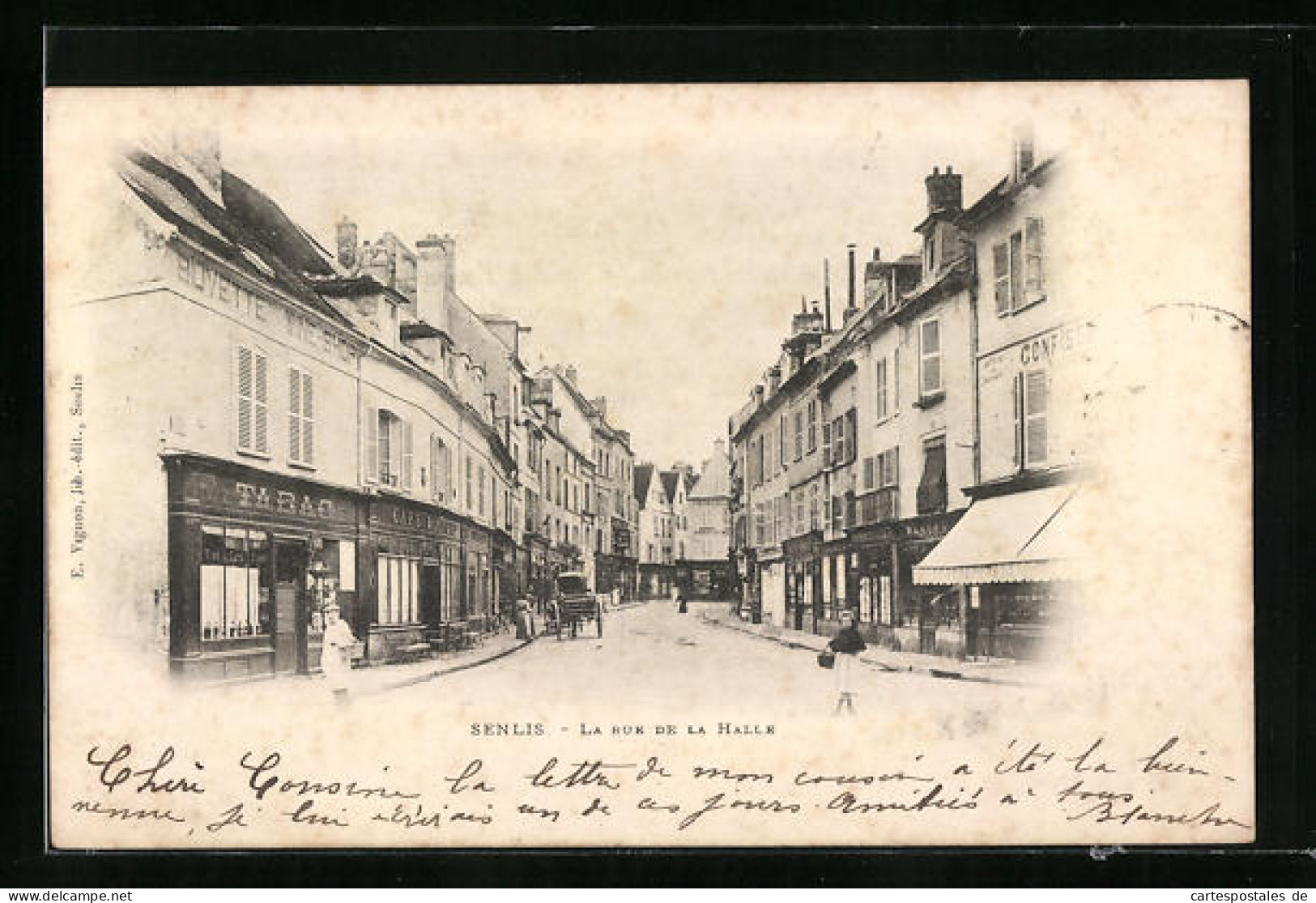 CPA Senlis, La Rue De La Halle  - Senlis