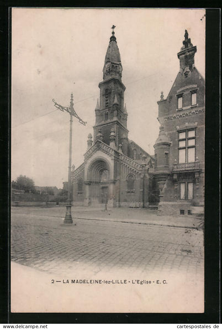 CPA La Madeleine-lez-Lille, L`Eglise  - Lille