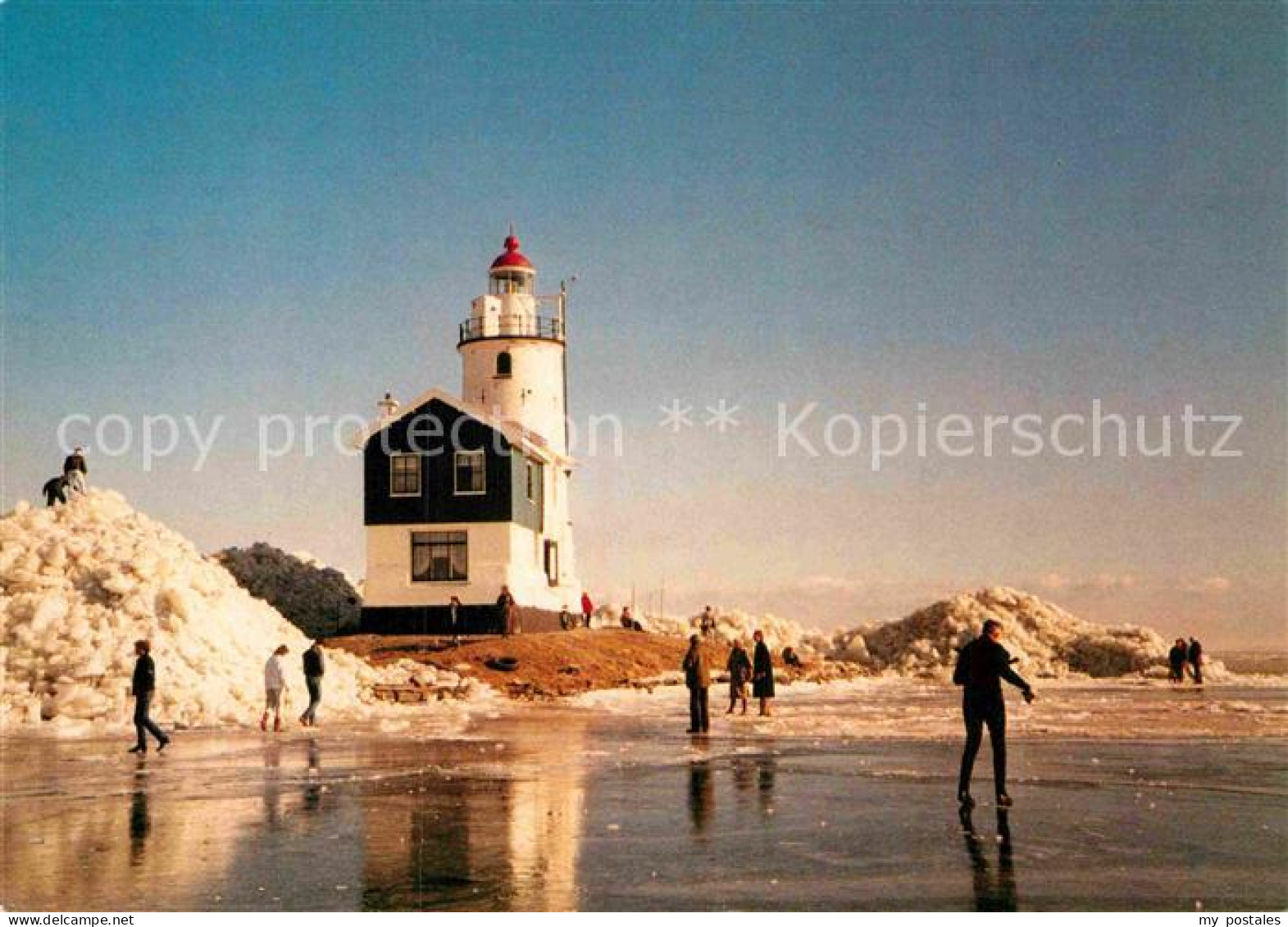 72864855 Marken Vuurtoren  Marken - Andere & Zonder Classificatie