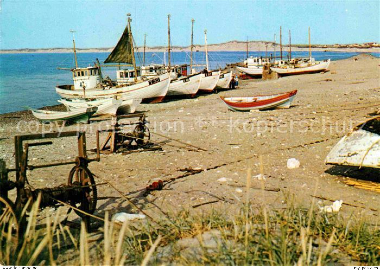 72864725 Vesterhavet Fischerboote Am Strand Vesterhavet - Denmark