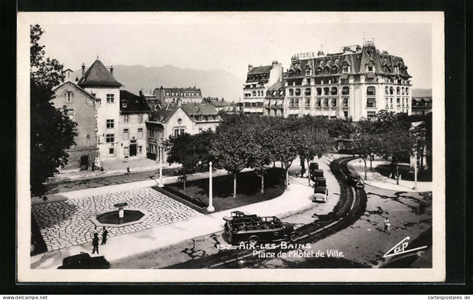 CPA Aix-les-Bains, Place De L`Hôtel De Ville  - Aix Les Bains