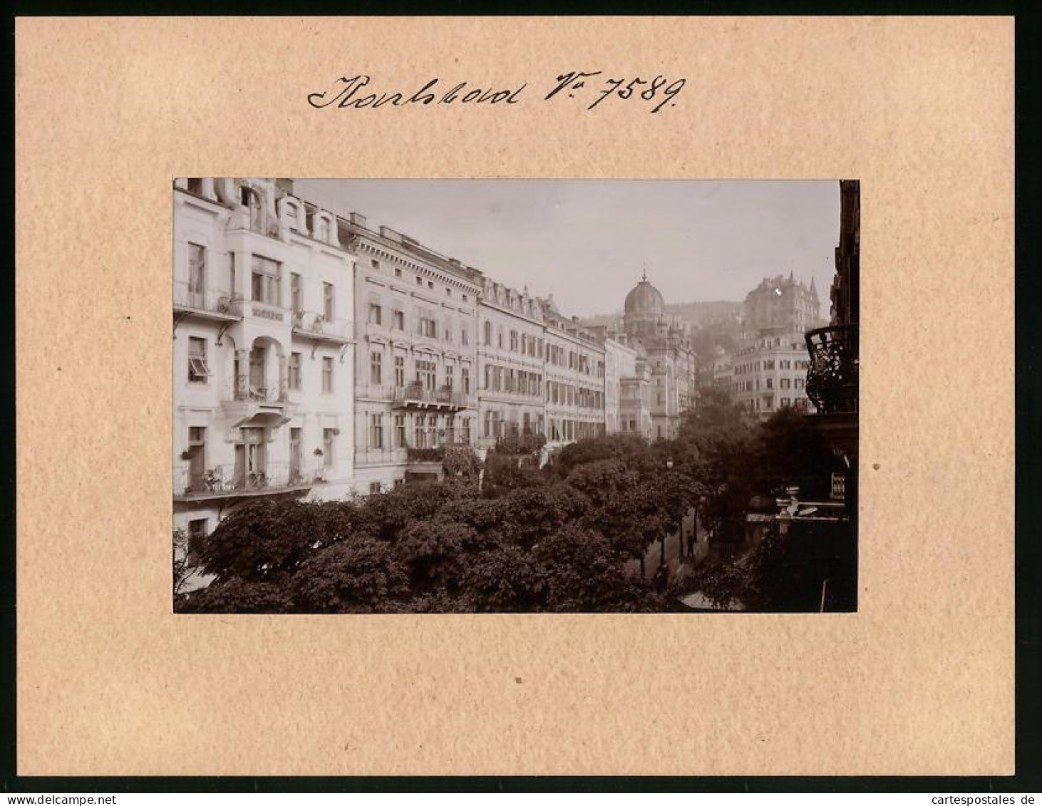 Fotografie Brück & Sohn Meissen, Ansicht Karlsbad, Blick In Die Parkstrasse Mit Synagoge Und Wohnhäusern  - Lieux