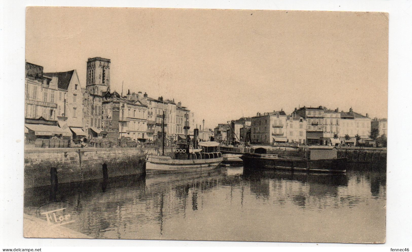 17 - LA ROCHELLE - Quai D'embarquement Pour Les Iles De Ré Et D'Oléron  (L111) - La Rochelle