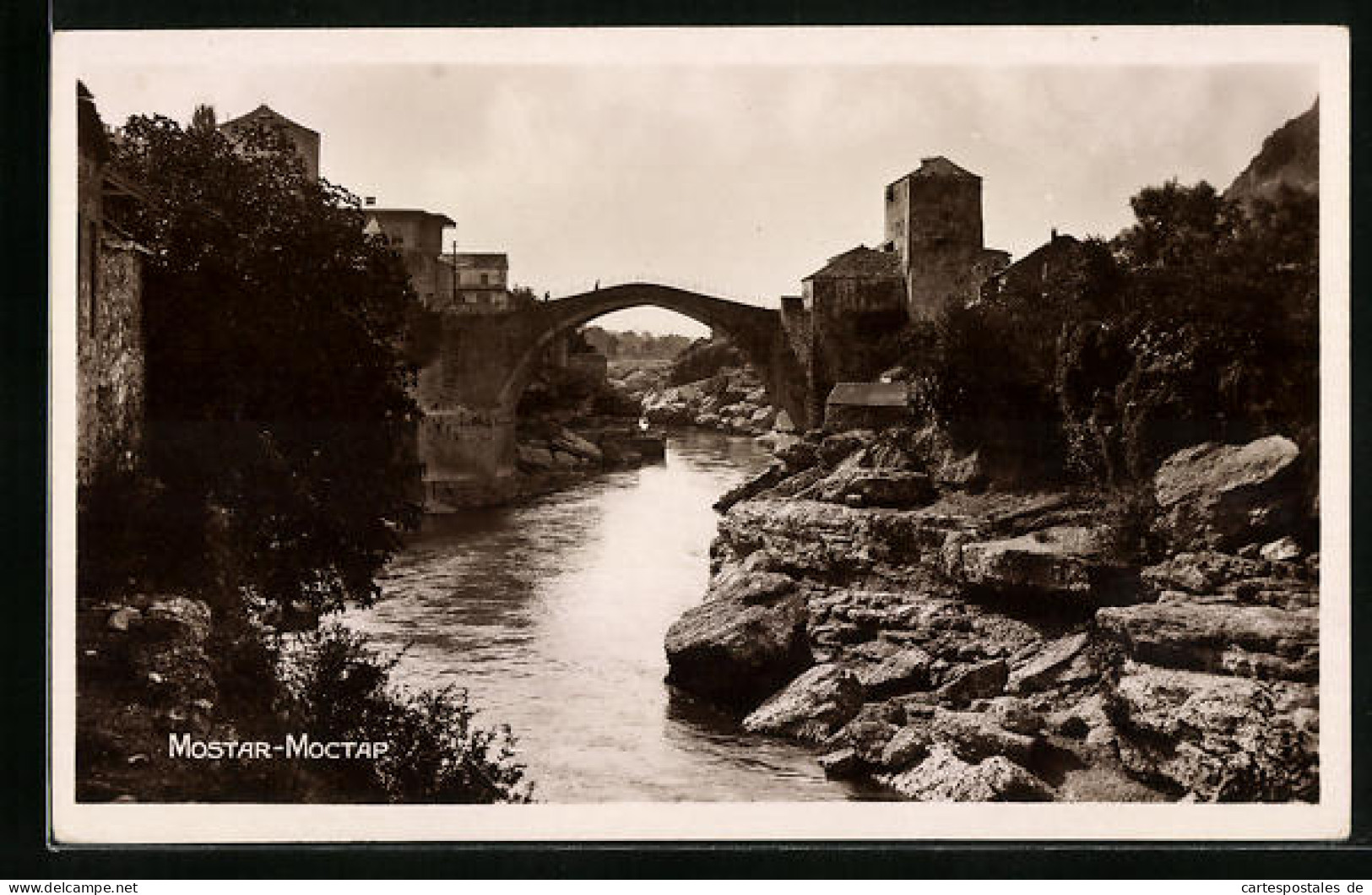 AK Mostar, Flusspartie Mit Steinbrücke  - Bosnie-Herzegovine