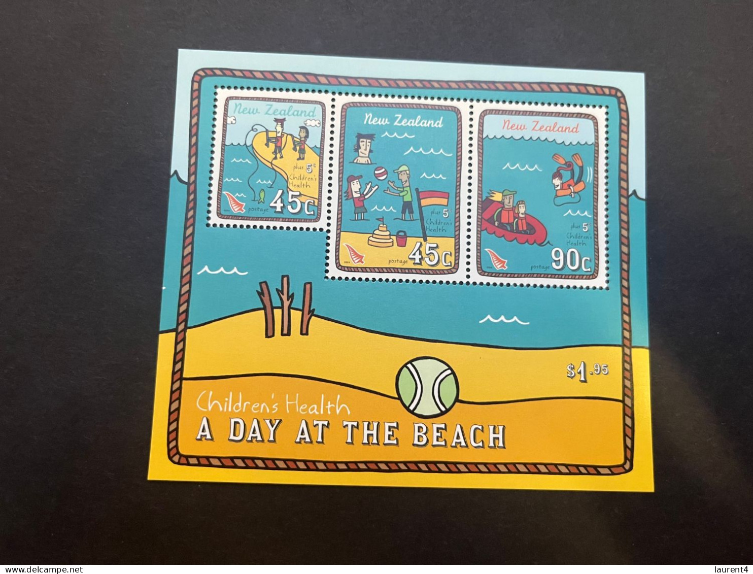 13-5-2024 (stamp) Mint (neuve) Mini-sheet - New Zelaand - A Day At The Beach - Blokken & Velletjes