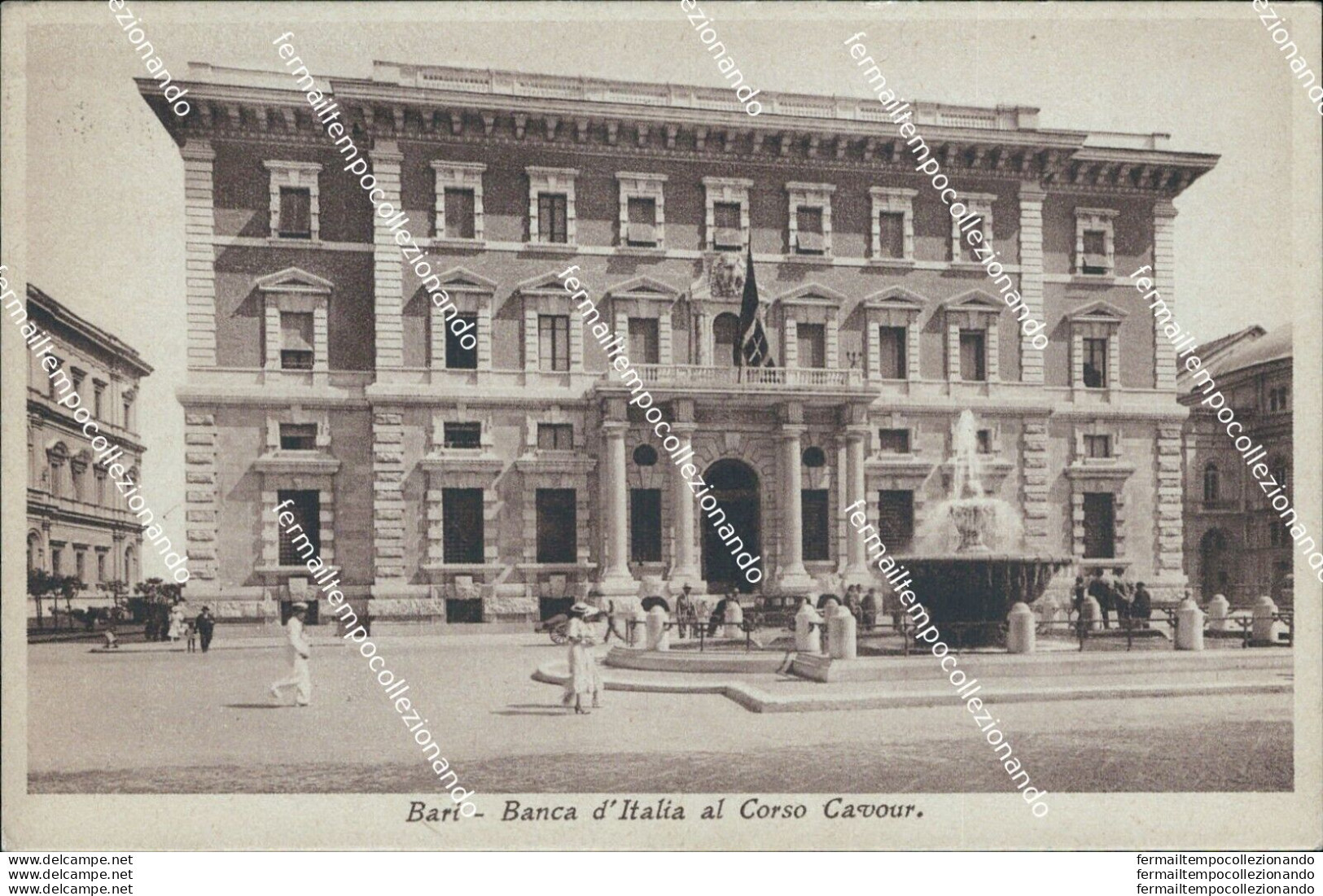 Bf298 Cartolina Bari Citta' Banca D'italia Al Corso Cavour - Bari