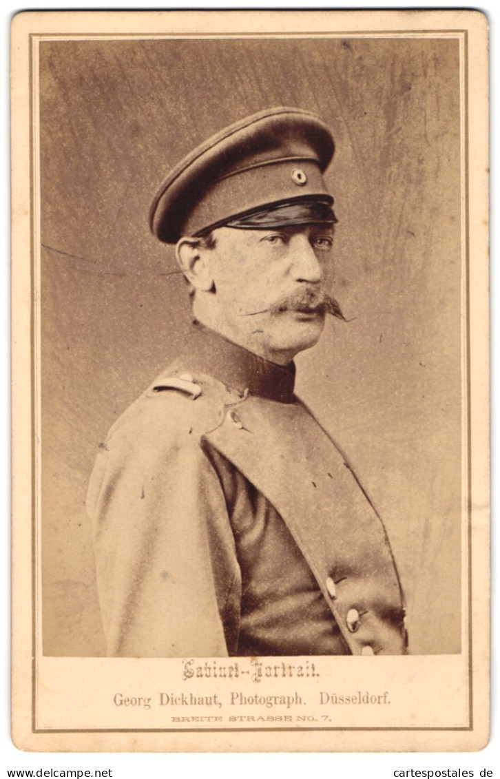 Fotografie Georg Dickhaut, Düsseldorf, Chevauleger In Uniform Mit Moustache  - Guerre, Militaire
