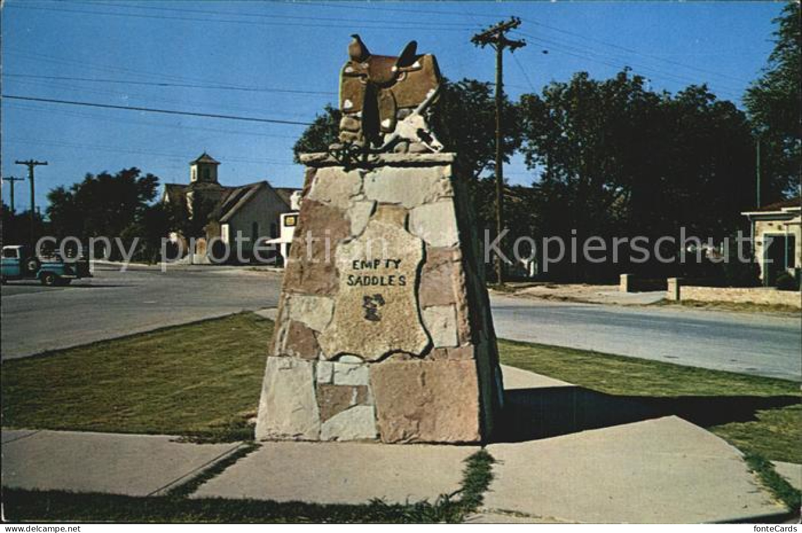 72579875 Dalhart Empty Saddles Monument - Autres & Non Classés