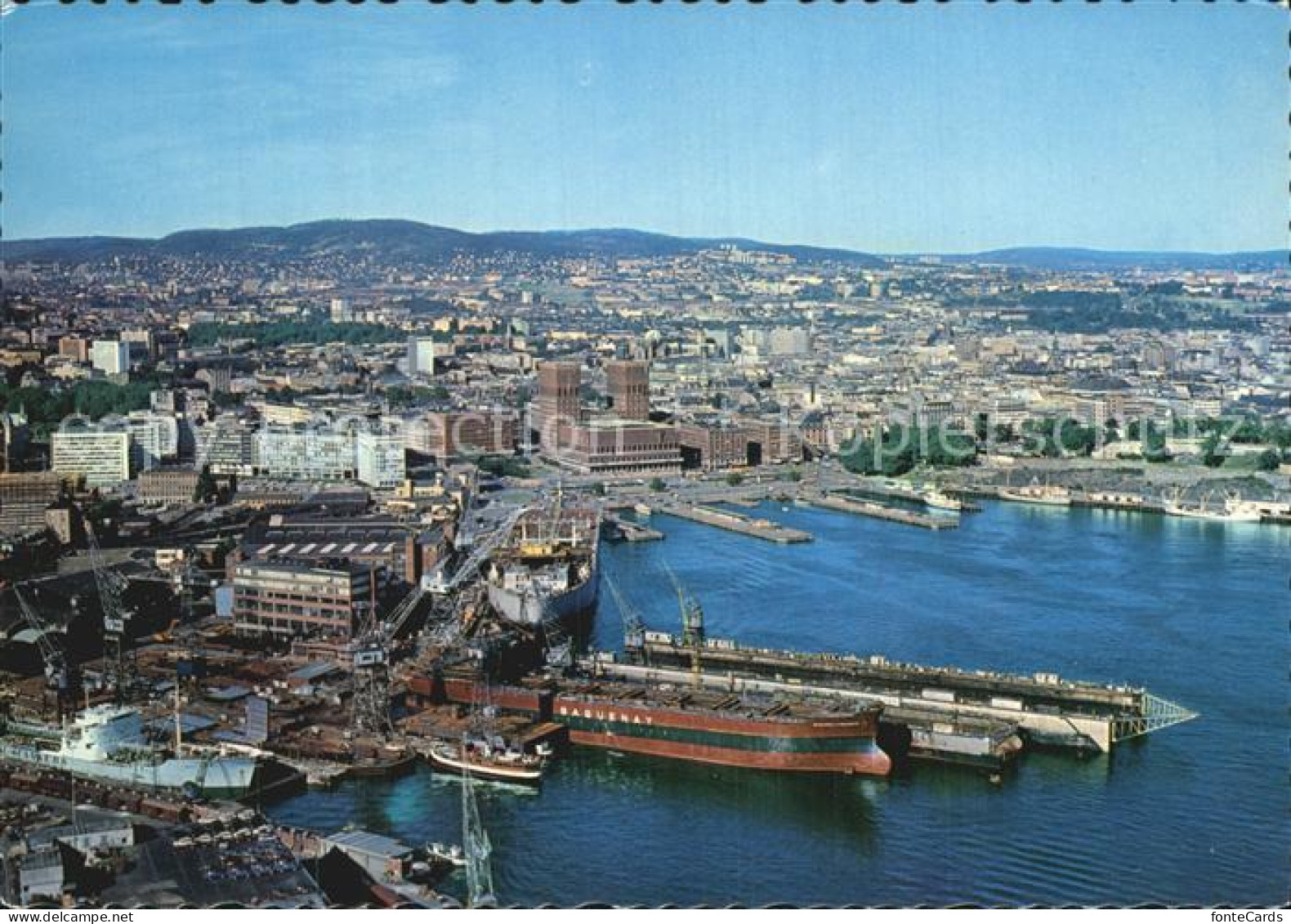 72564280 Oslo Norwegen The Harbour And The Town Hall Oslo - Norvège