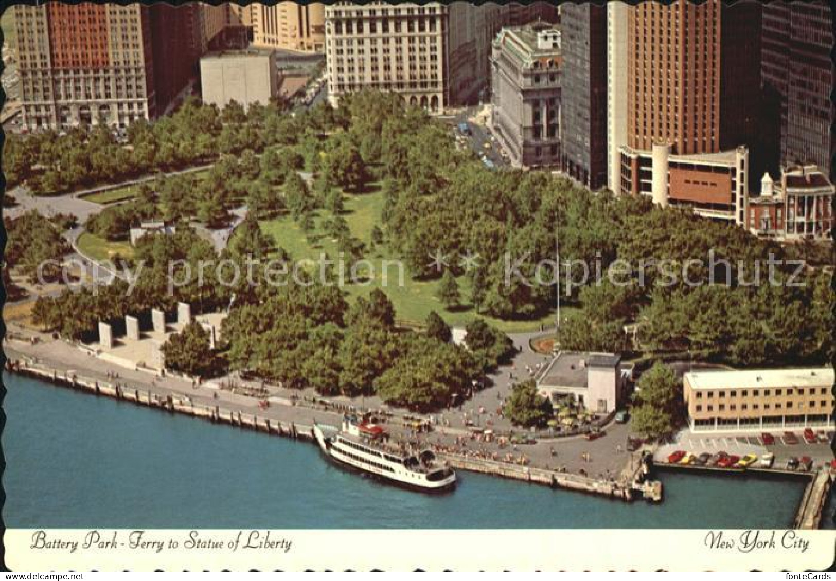 72556459 New_York_City Fliegeraufnahme Battery Park Circle Line Ferry - Autres & Non Classés