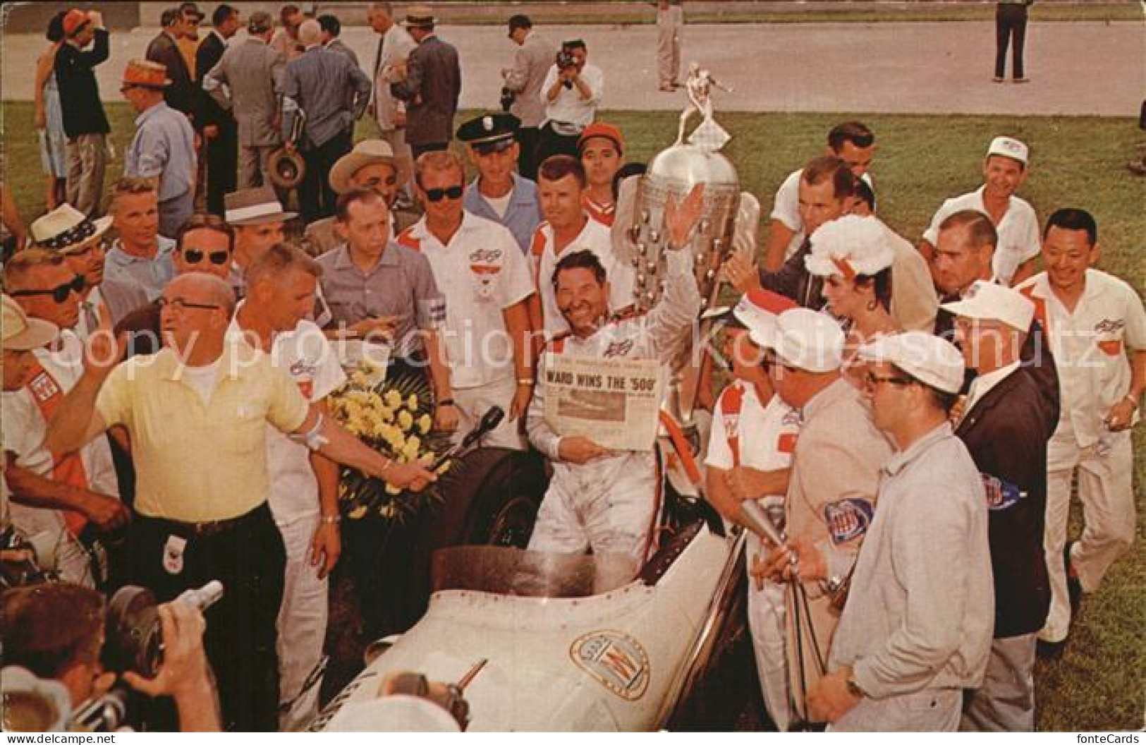 72526836 Indianapolis 500 Mile Race Rodger Ward In 1956 Victory Lane - Andere & Zonder Classificatie